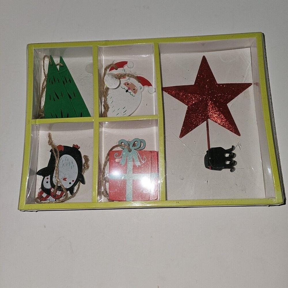 Tree topper and‎ ornaments for mini christmas tree